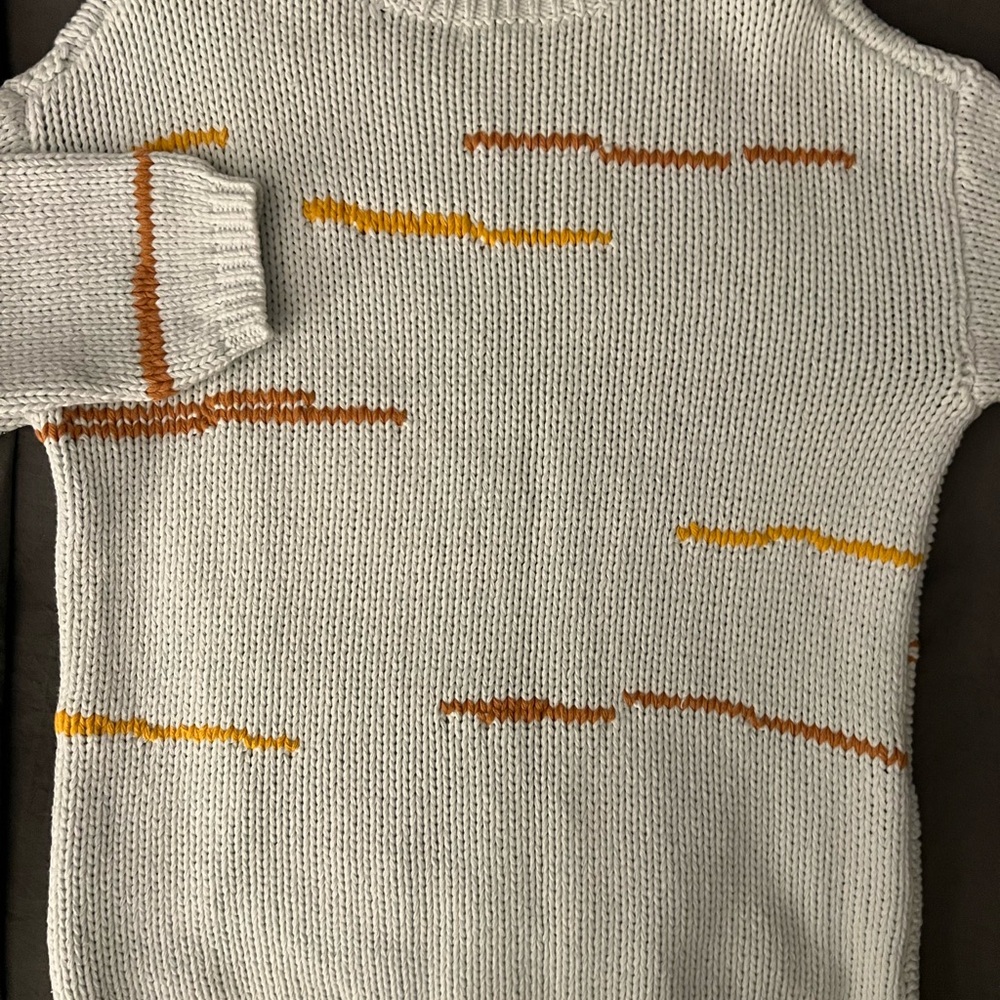 Sweater - Picture 4 of 4